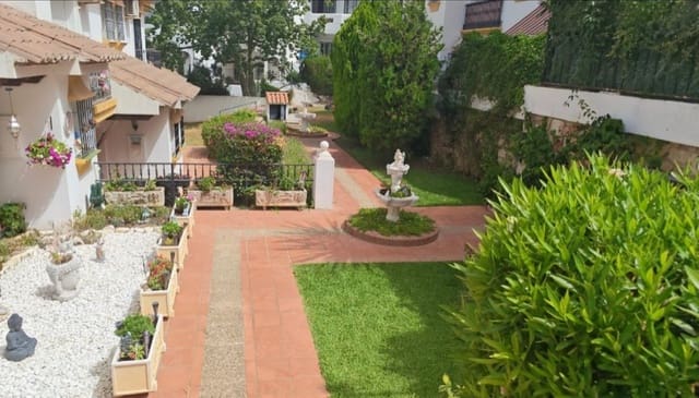 2 soverom Hus til salgs i Las Lagunas de Mijas, Mijas med svømmebasseng garasje - € 360 000 (Ref: 10003653)