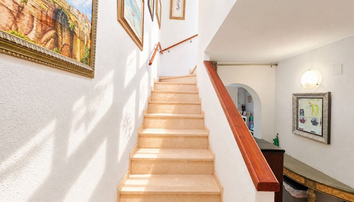 2 soverom Hus til salgs i Las Lagunas de Mijas med svømmebasseng garasje - € 360 000 (Ref: 10003653)
