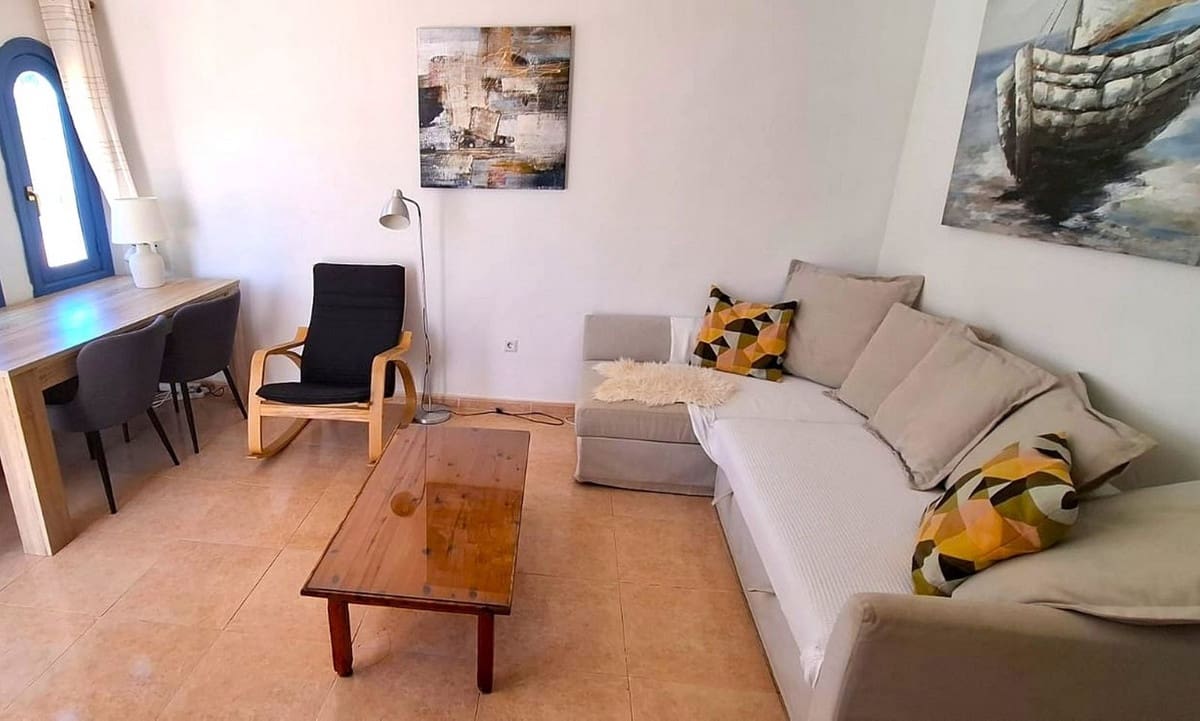 1 slaapkamer Appartement te koop in Corralejo met zwembad - € 209.000 (Ref: 10005287)