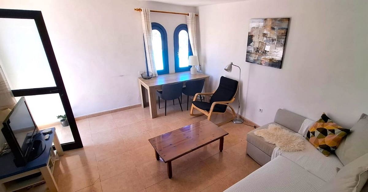 1 slaapkamer Appartement te koop in Corralejo met zwembad - € 209.000 (Ref: 10005287)