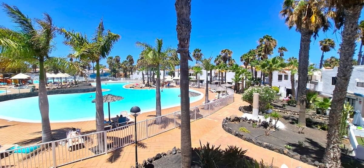 1 slaapkamer Appartement te koop in Corralejo met zwembad - € 209.000 (Ref: 10005287)