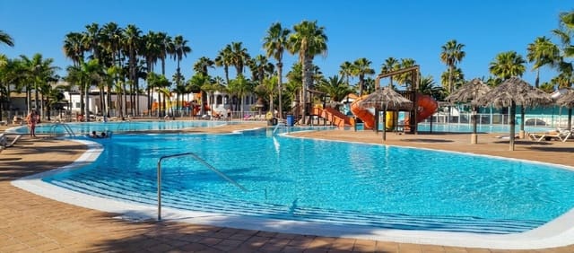 1 Zimmer Apartment zu verkaufen in Corralejo, La Oliva mit Pool - 199.995 € (Ref: 10005287)