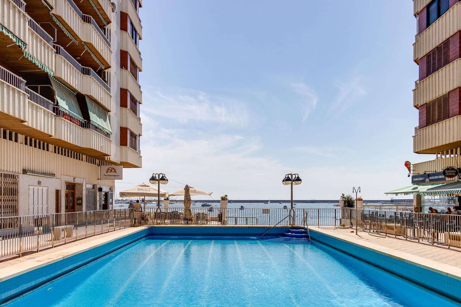 3 soveværelse Lejlighed til salg i Torrevieja - € 256.000 (Ref: 10005292)