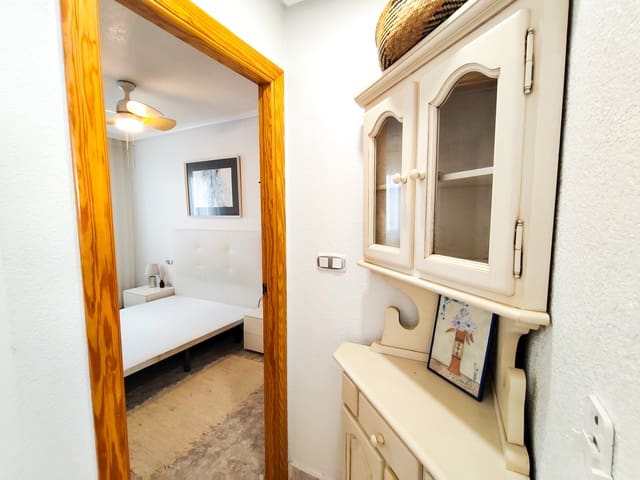 2 soverom Leilighet til salgs i Guardamar Playa, Guardamar del Segura med garasje - € 200 000 (Ref: 10005295)