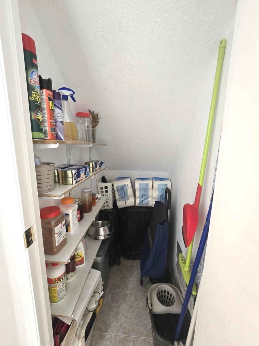 3 sypialnia Dom na sprzedaż w Torrevieja z basenem - 290 000 € (Ref: 10005298)