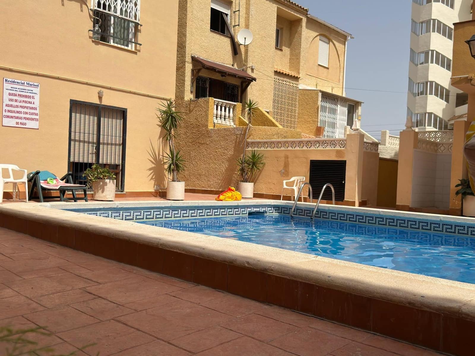 2 bedroom Apartment for sale in Torrevieja with pool - € 159,900 (Ref: 10005300)