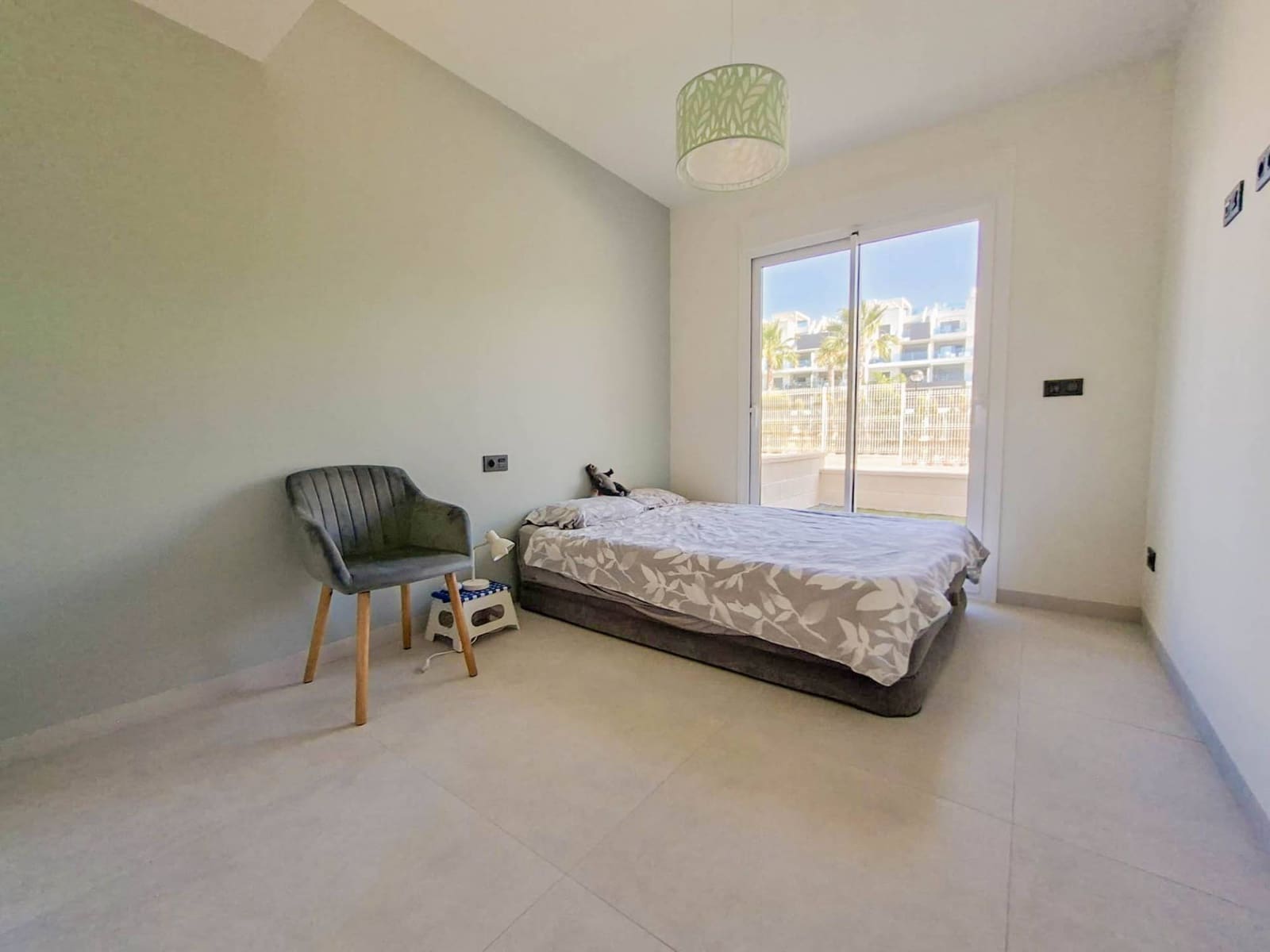 2 soverom Leilighet til salgs i Guardamar del Segura med svømmebasseng garasje - € 295 000 (Ref: 10005304)
