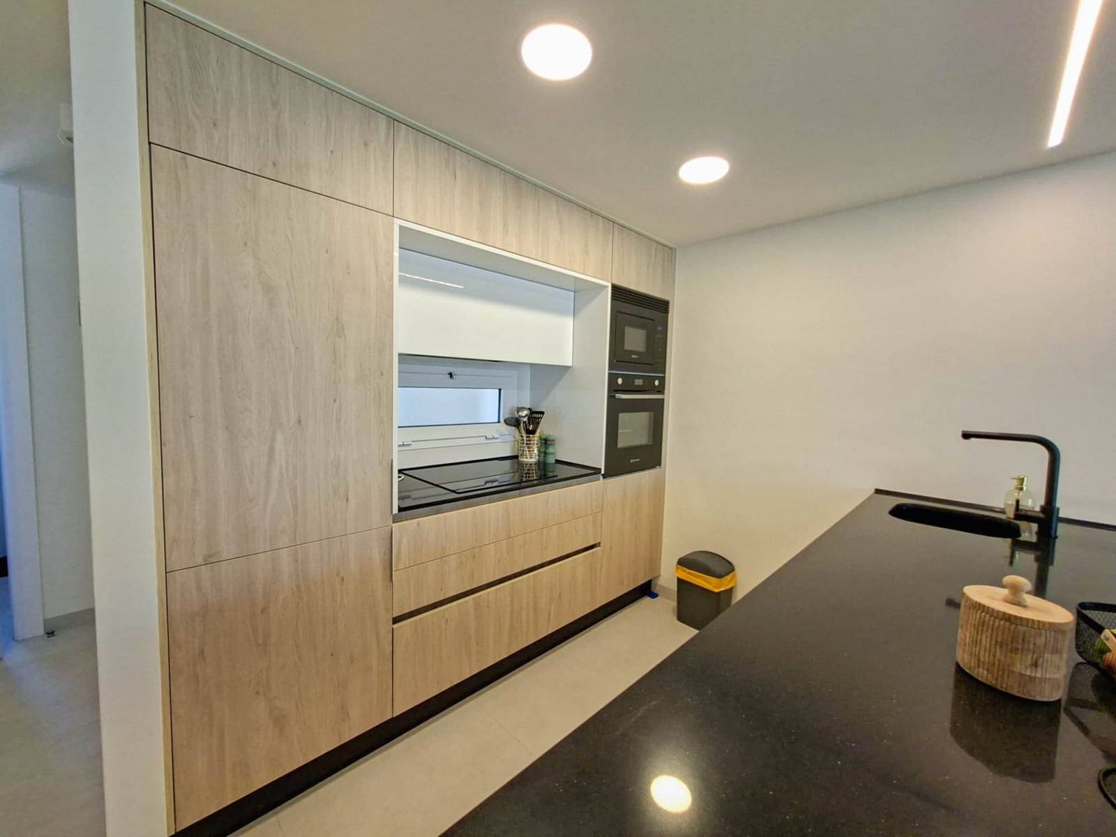 2 soverom Leilighet til salgs i Guardamar del Segura med svømmebasseng garasje - € 295 000 (Ref: 10005304)