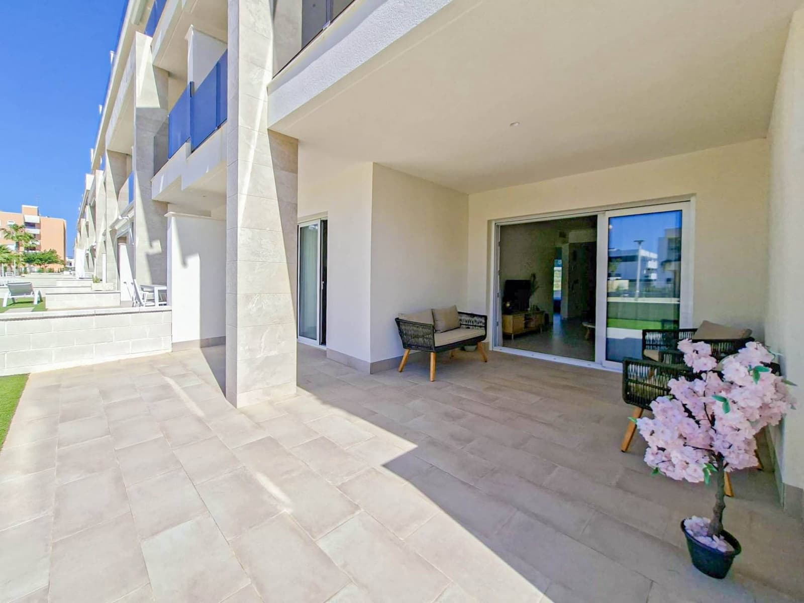 2 soverom Leilighet til salgs i Guardamar del Segura med svømmebasseng garasje - € 295 000 (Ref: 10005304)