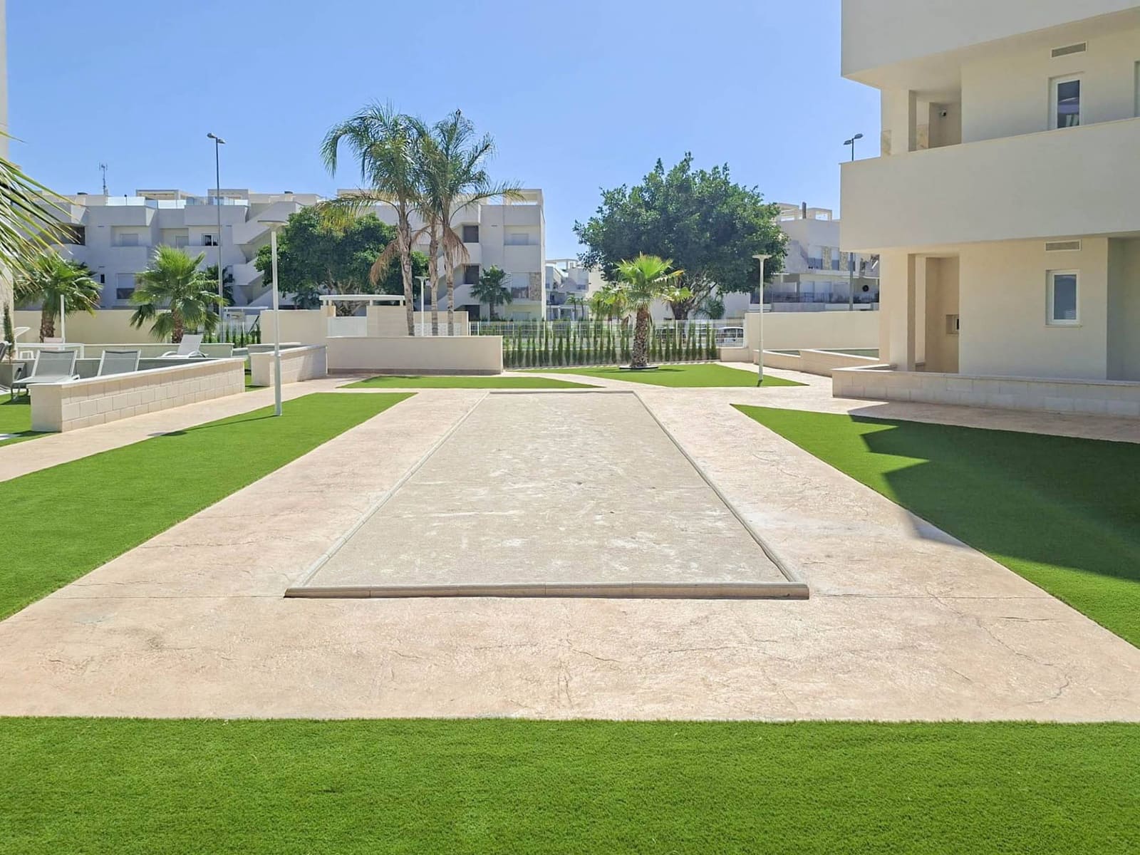2 soverom Leilighet til salgs i Guardamar del Segura med svømmebasseng garasje - € 295 000 (Ref: 10005304)