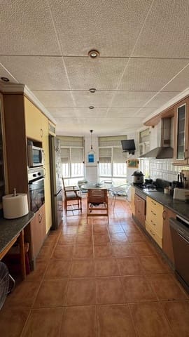 5 soveværelse Semi-Rækkehus til salg i El Chaparral, Torrevieja med swimmingpool - € 345.000 (Ref: 10006354)