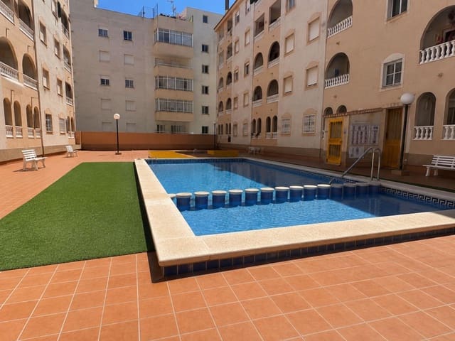 2 slaapkamer Appartement te koop in Antonio Machado, Torrevieja met zwembad - € 149.900 (Ref: 10007211)