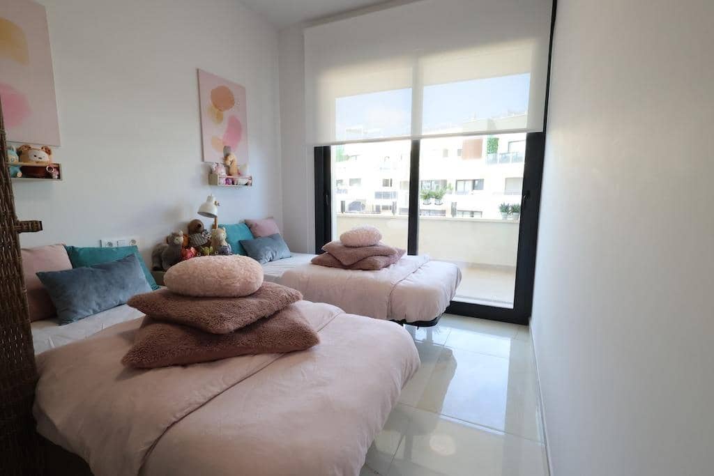 3 soveværelse Lejlighed til salg i Orihuela Costa med swimmingpool - € 485.000 (Ref: 10008816)