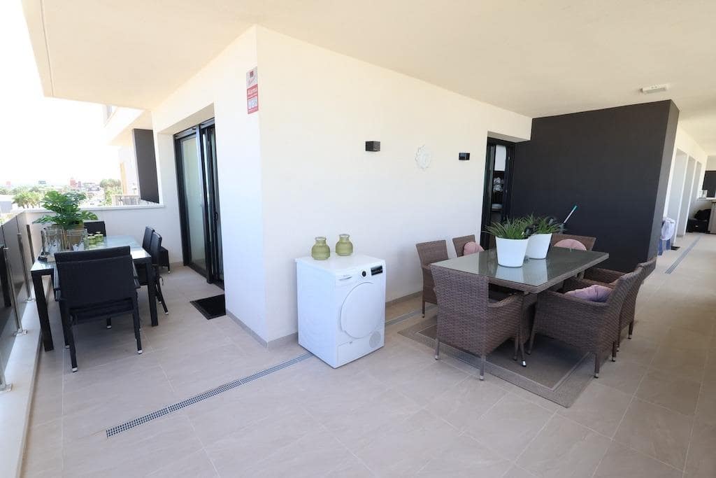 3 soveværelse Lejlighed til salg i Orihuela Costa med swimmingpool - € 485.000 (Ref: 10008816)
