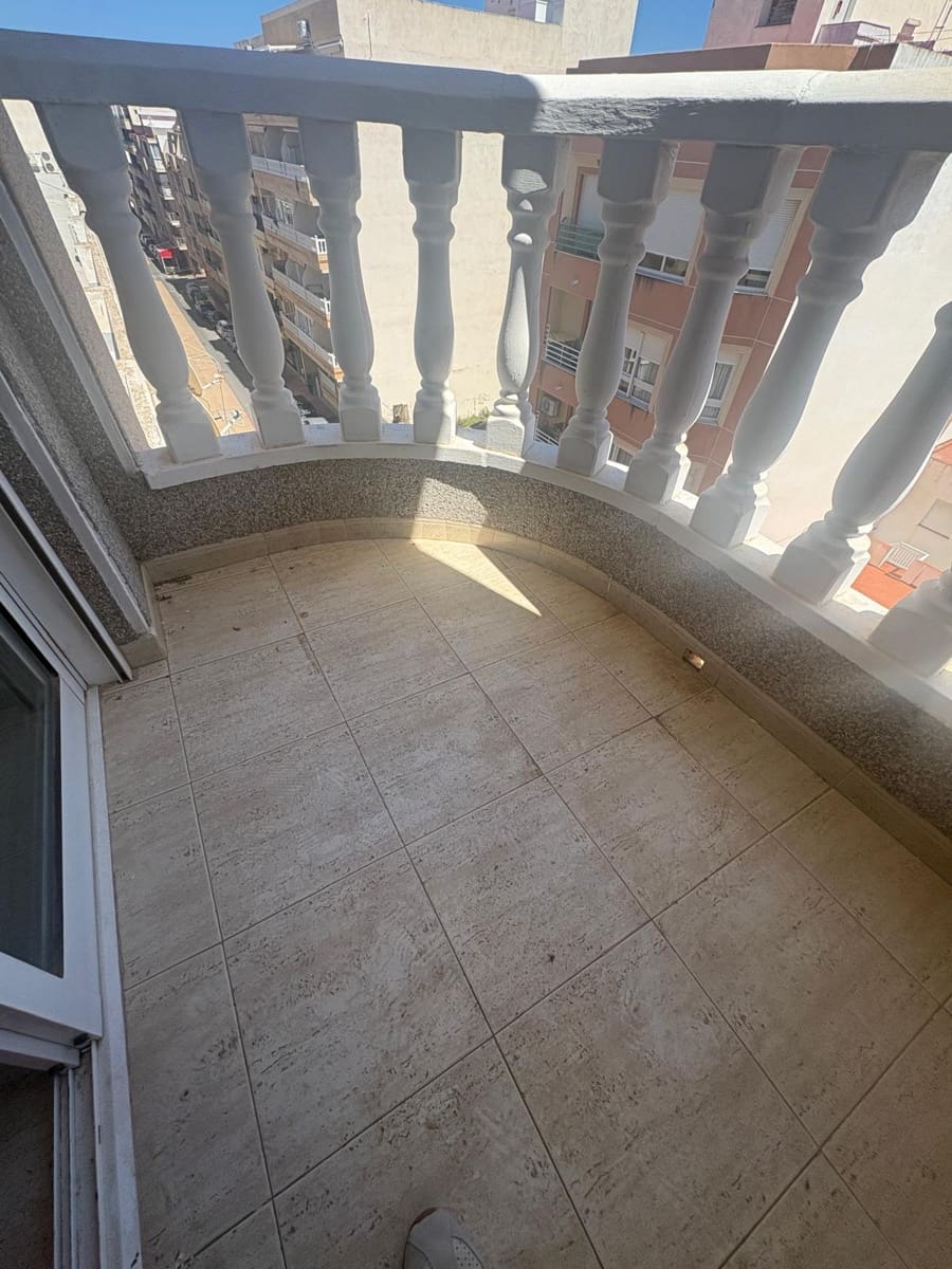 2 soveværelse Lejlighed til salg i Torrevieja - € 159.000 (Ref: 10008819)