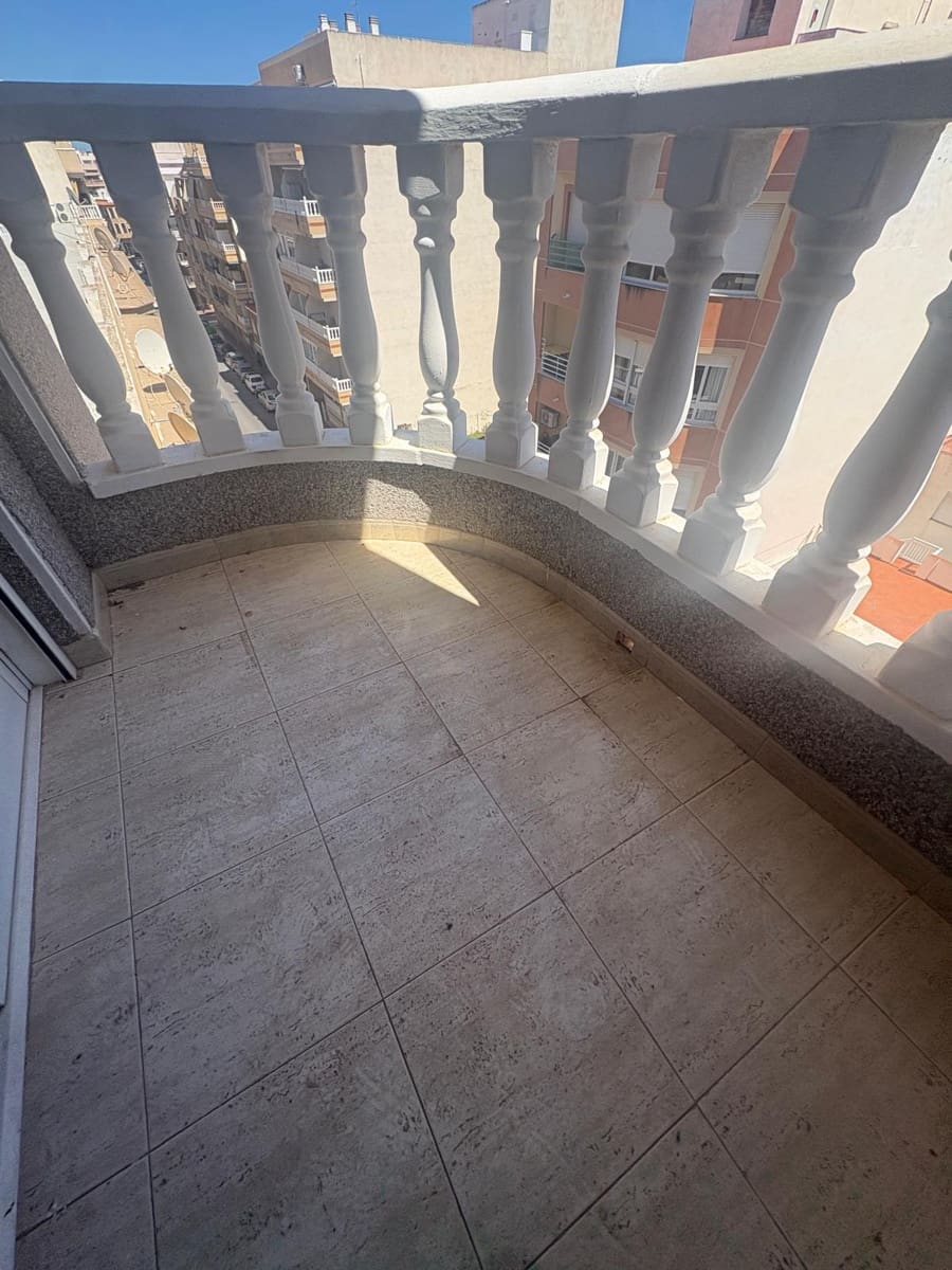 2 soveværelse Lejlighed til salg i Torrevieja - € 159.000 (Ref: 10008819)