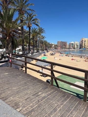 2 soveværelse Lejlighed til salg i Las Piscinas Naturales, Torrevieja - € 159.000 (Ref: 10008819)