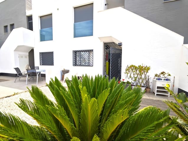 Apartamento de 2 habitaciones en La Zenia, Orihuela en venta - 267.500 € (Ref: 10008821)