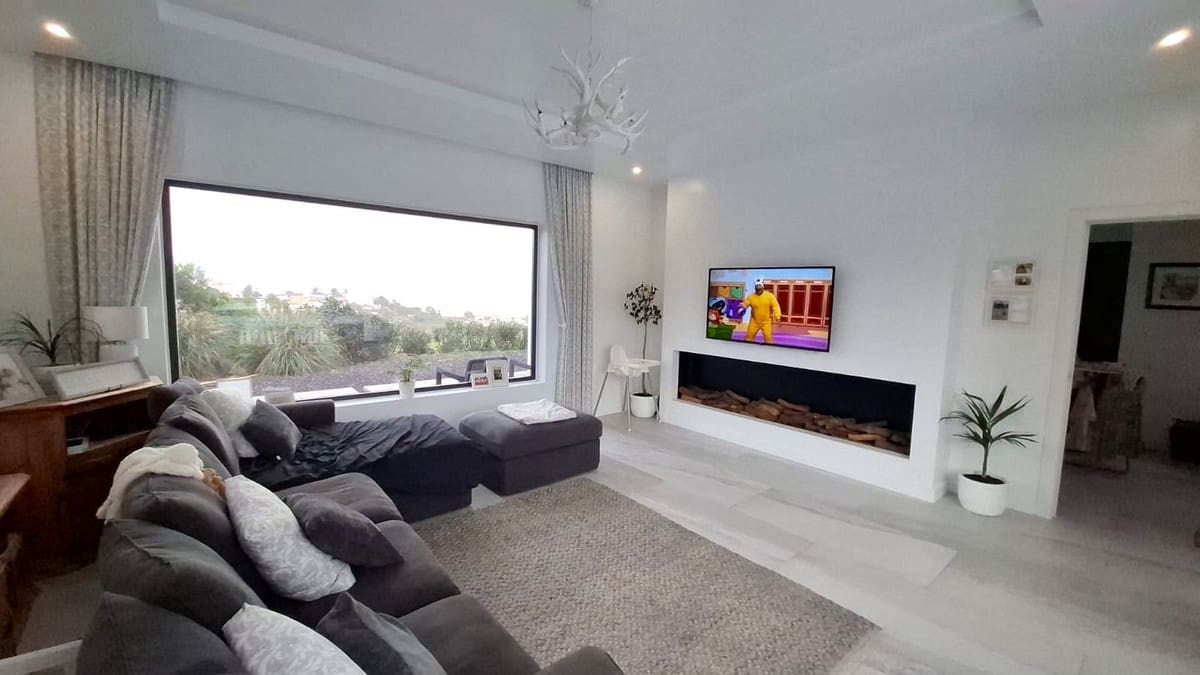 4 sypialnia Willa na sprzedaż w Villaverde z basenem garażem - 975 000 € (Ref: 10008823)
