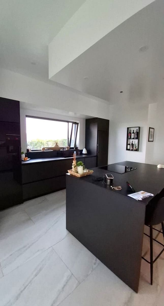 4 sypialnia Willa na sprzedaż w Villaverde z basenem garażem - 975 000 € (Ref: 10008823)