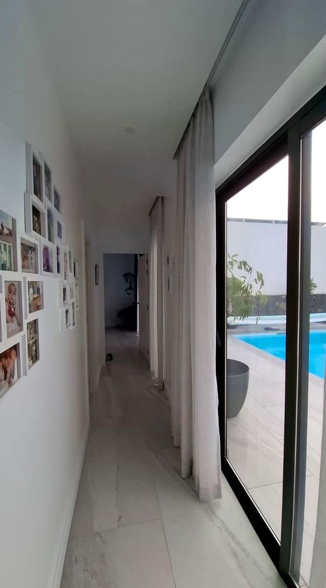 4 sypialnia Willa na sprzedaż w Villaverde z basenem garażem - 975 000 € (Ref: 10008823)