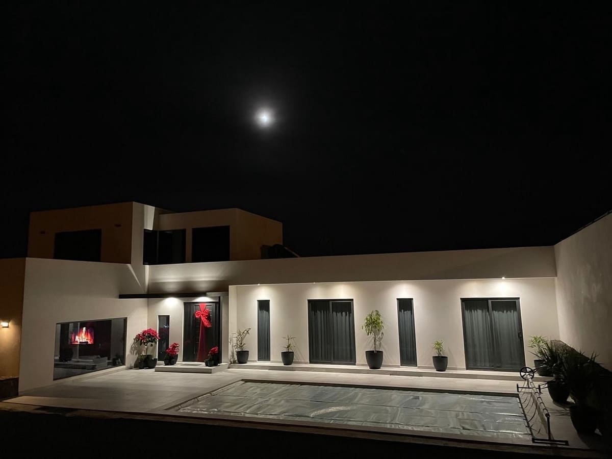 4 bedroom Villa for sale in Villaverde with pool garage - € 975,000 (Ref: 10008823)