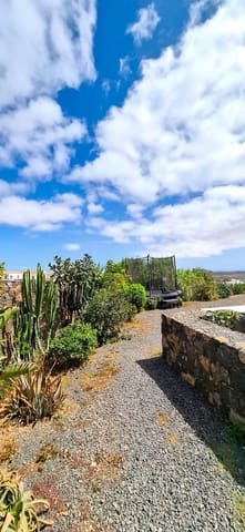 4 soverom Villa til salgs i Villaverde, La Oliva med svømmebasseng garasje - € 975 000 (Ref: 10008823)