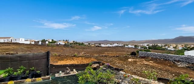 4 soverom Villa til salgs i Villaverde, La Oliva med svømmebasseng garasje - € 975 000 (Ref: 10008823)