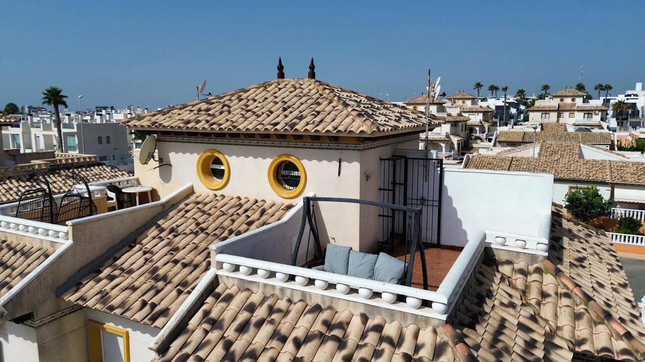 2 slaapkamer Villa te koop in Cabo Roig met zwembad - € 269.000 (Ref: 10011164)