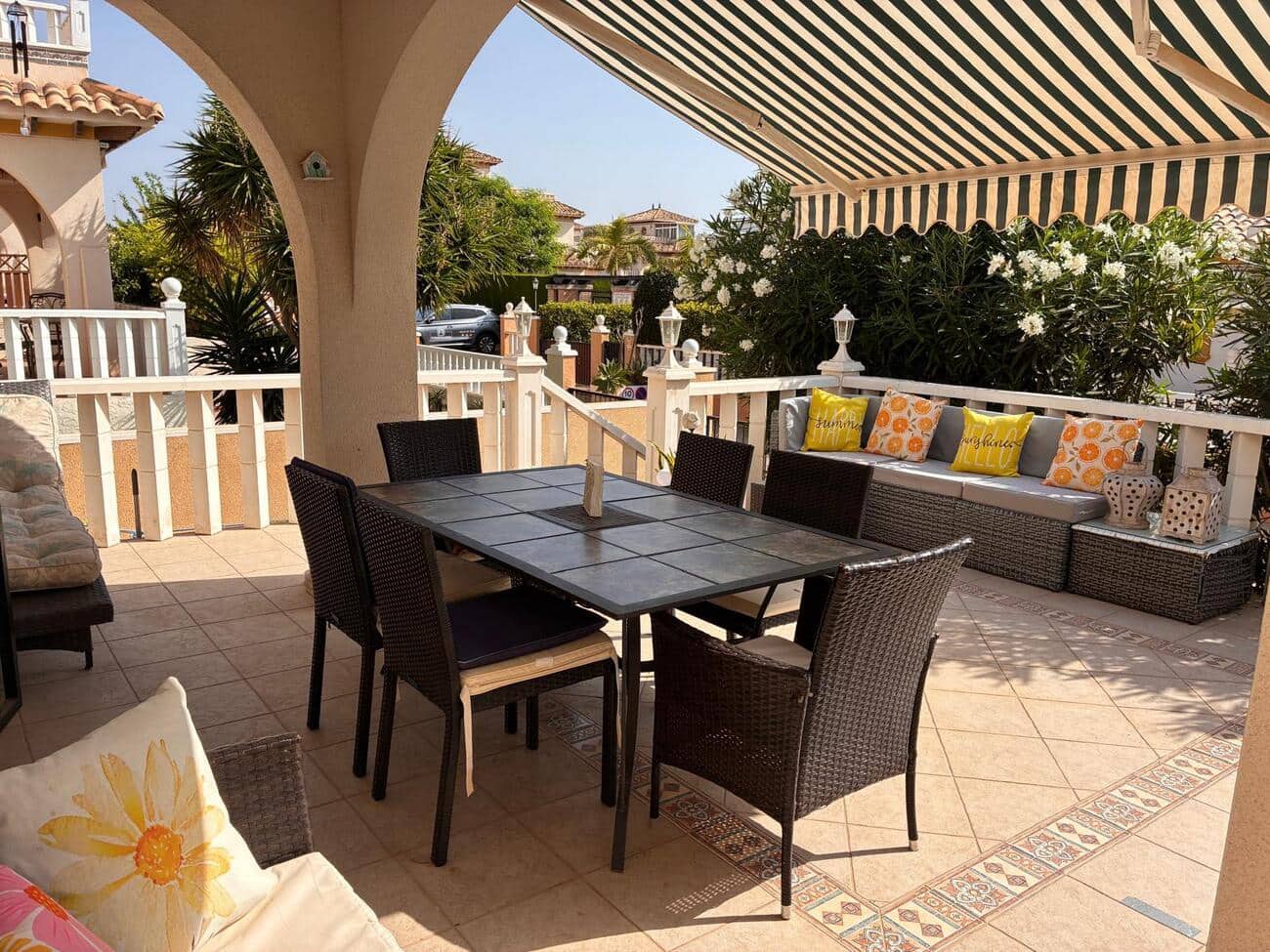 2 slaapkamer Villa te koop in Cabo Roig met zwembad - € 269.000 (Ref: 10011164)