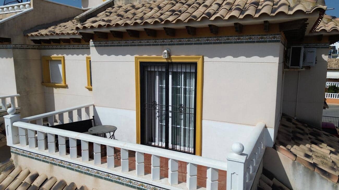 2 slaapkamer Villa te koop in Cabo Roig met zwembad - € 269.000 (Ref: 10011164)