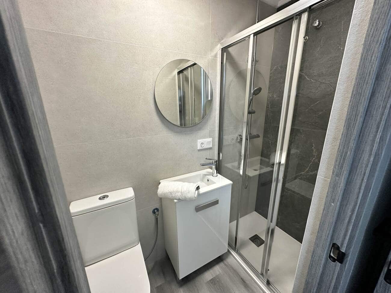 3 soveværelse Lejlighed til salg i Torrevieja - € 185.900 (Ref: 10011167)