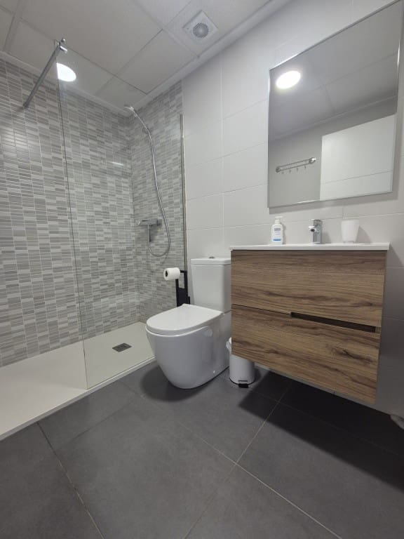 2 Zimmer Bungalow zu verkaufen in Entre Naranjos mit Pool - 249.900 € (Ref: 10011168)