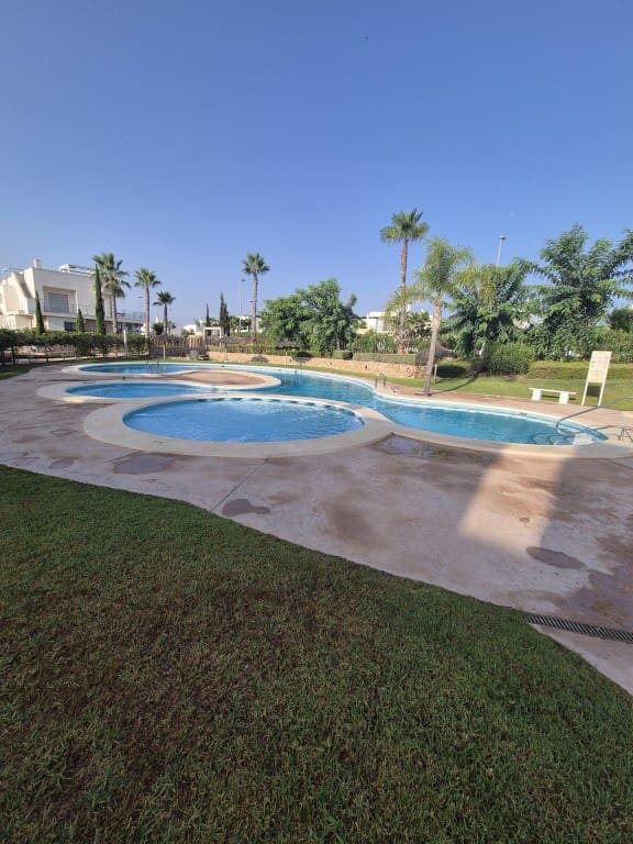 2 Zimmer Bungalow zu verkaufen in Entre Naranjos mit Pool - 249.900 € (Ref: 10011168)