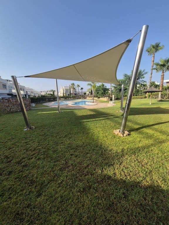 2 Zimmer Bungalow zu verkaufen in Entre Naranjos mit Pool - 249.900 € (Ref: 10011168)