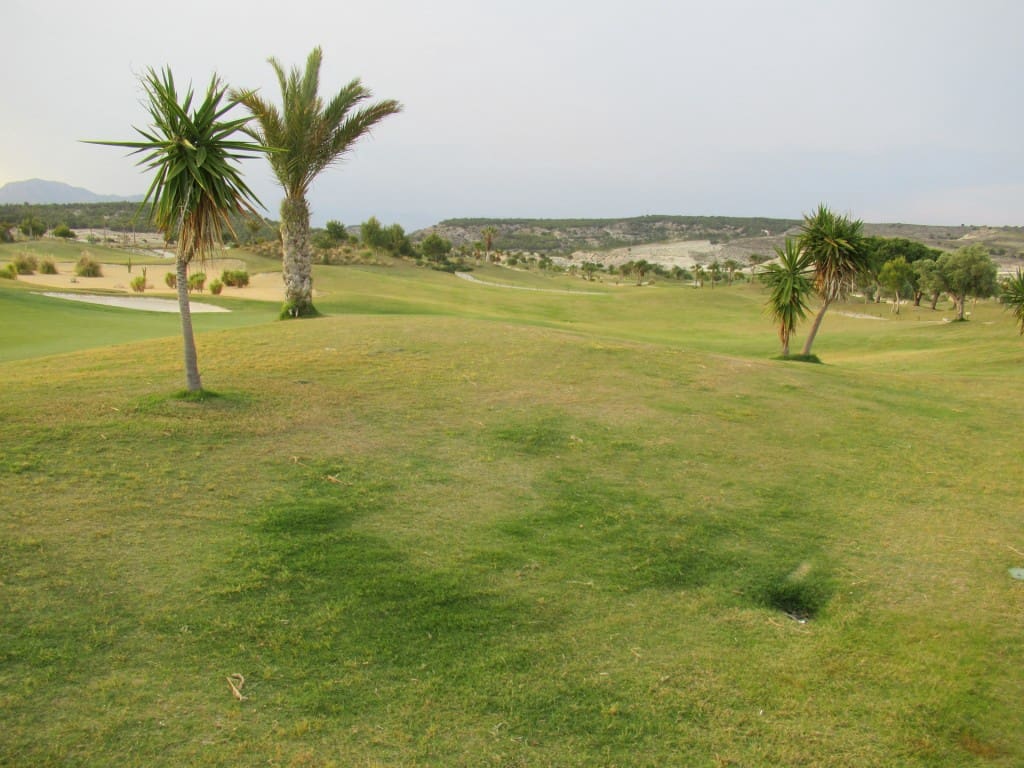 2 Zimmer Bungalow zu verkaufen in Entre Naranjos mit Pool - 249.900 € (Ref: 10011168)