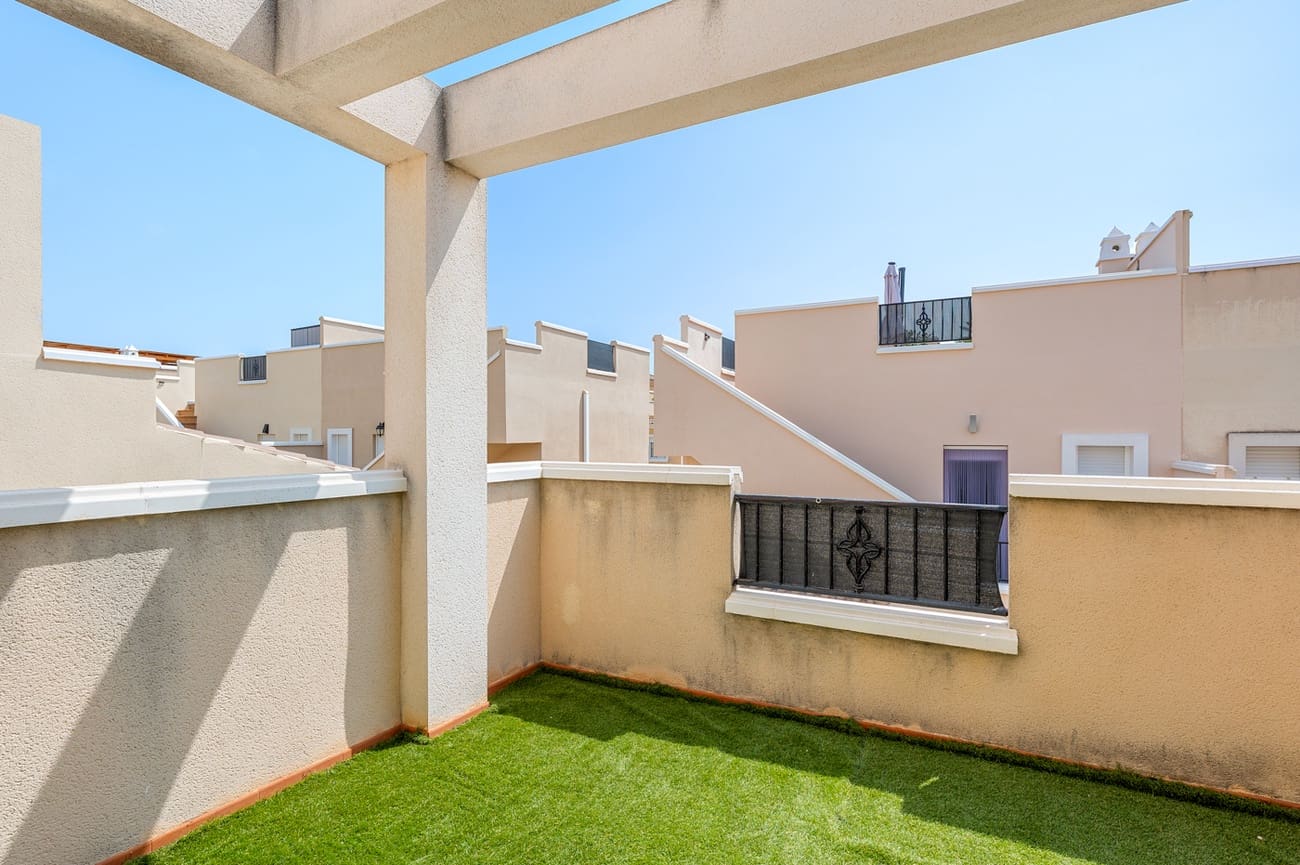 3 soverom Kjedet enebolig til salgs i San Miguel de Salinas - € 219 900 (Ref: 10011169)