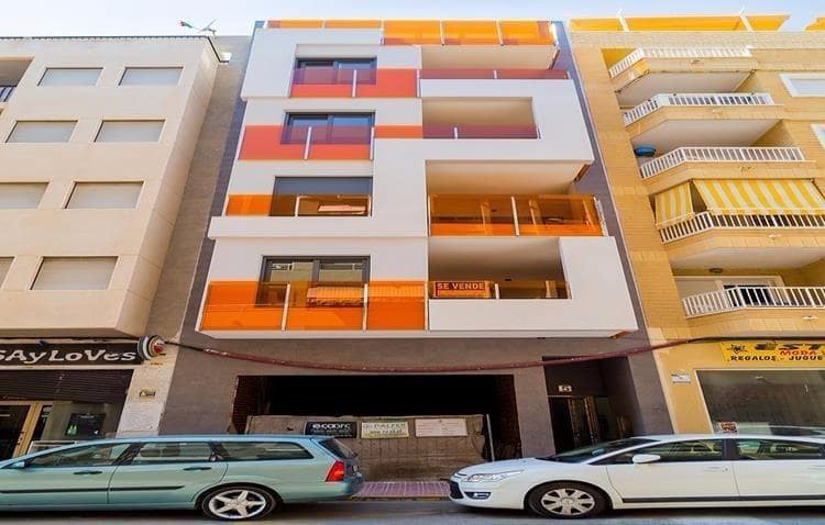 2 soverom Leilighet til salgs i Torrevieja - € 260 000 (Ref: 10011172)