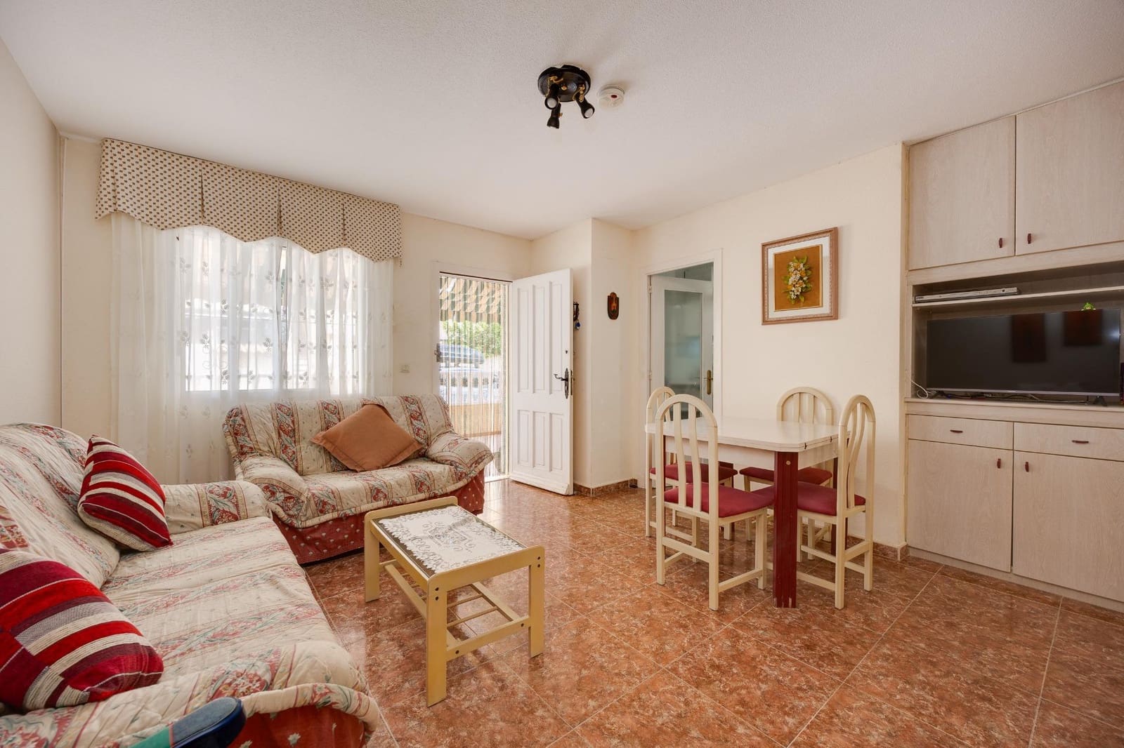 3 bedroom Villa for sale in Torrevieja - € 199,500 (Ref: 10011173)