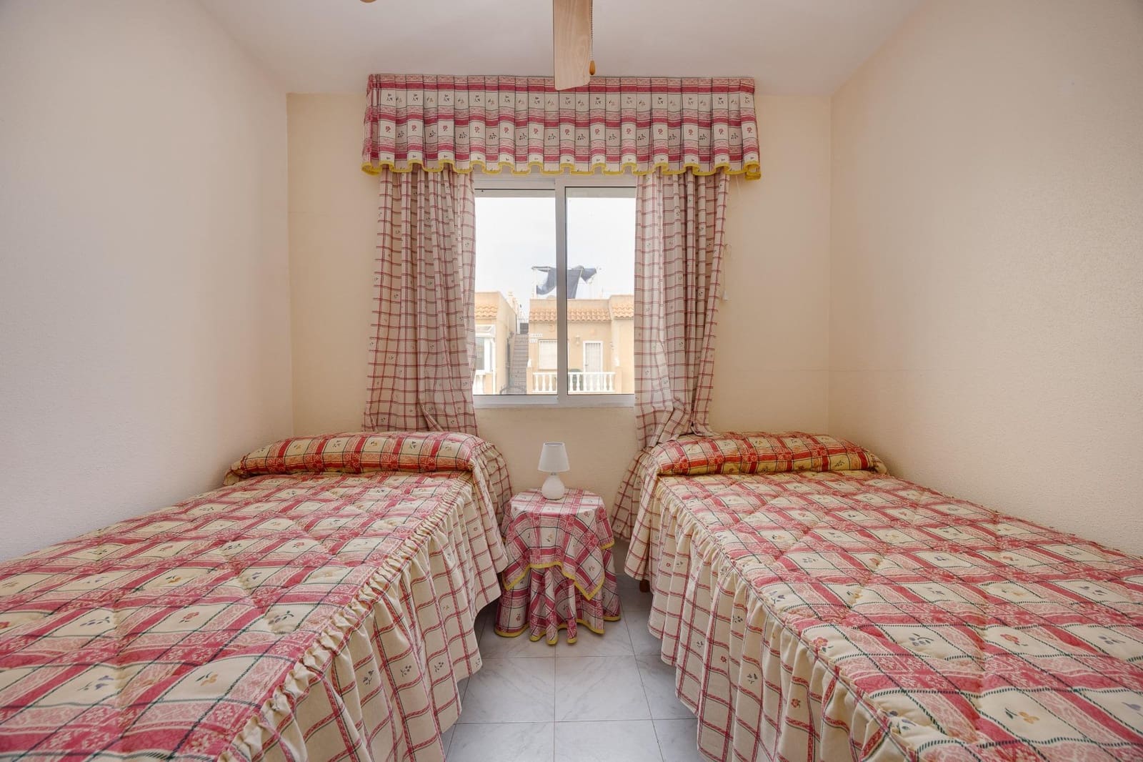3 bedroom Villa for sale in Torrevieja - € 199,500 (Ref: 10011173)