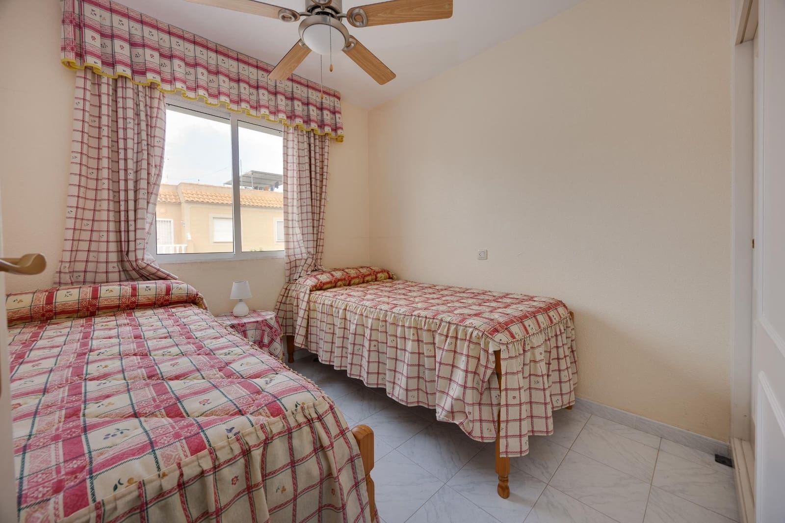 3 bedroom Villa for sale in Torrevieja - € 199,500 (Ref: 10011173)