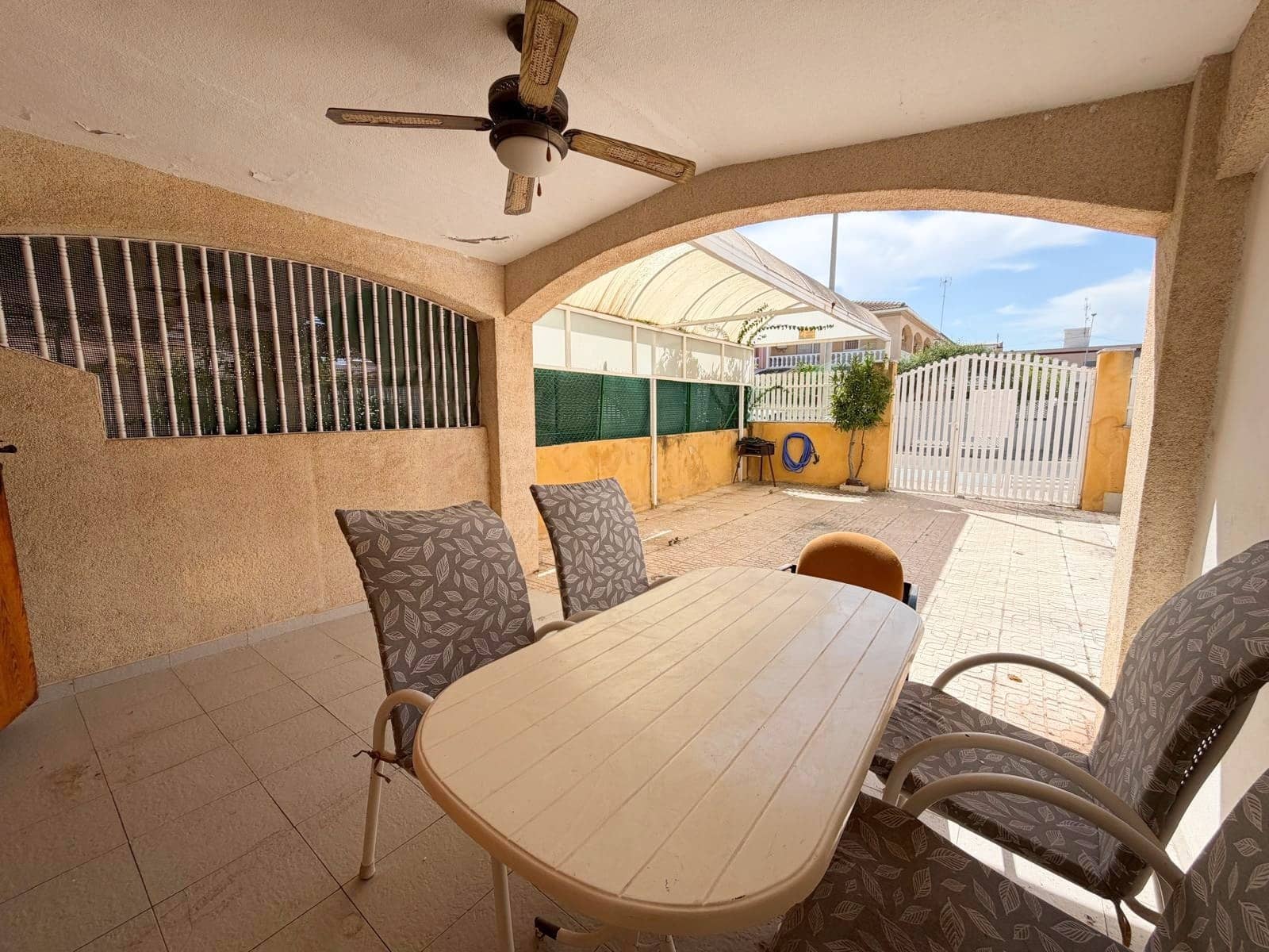 2 bedroom Townhouse for sale in Los Alcazares - € 155,000 (Ref: 10011175)