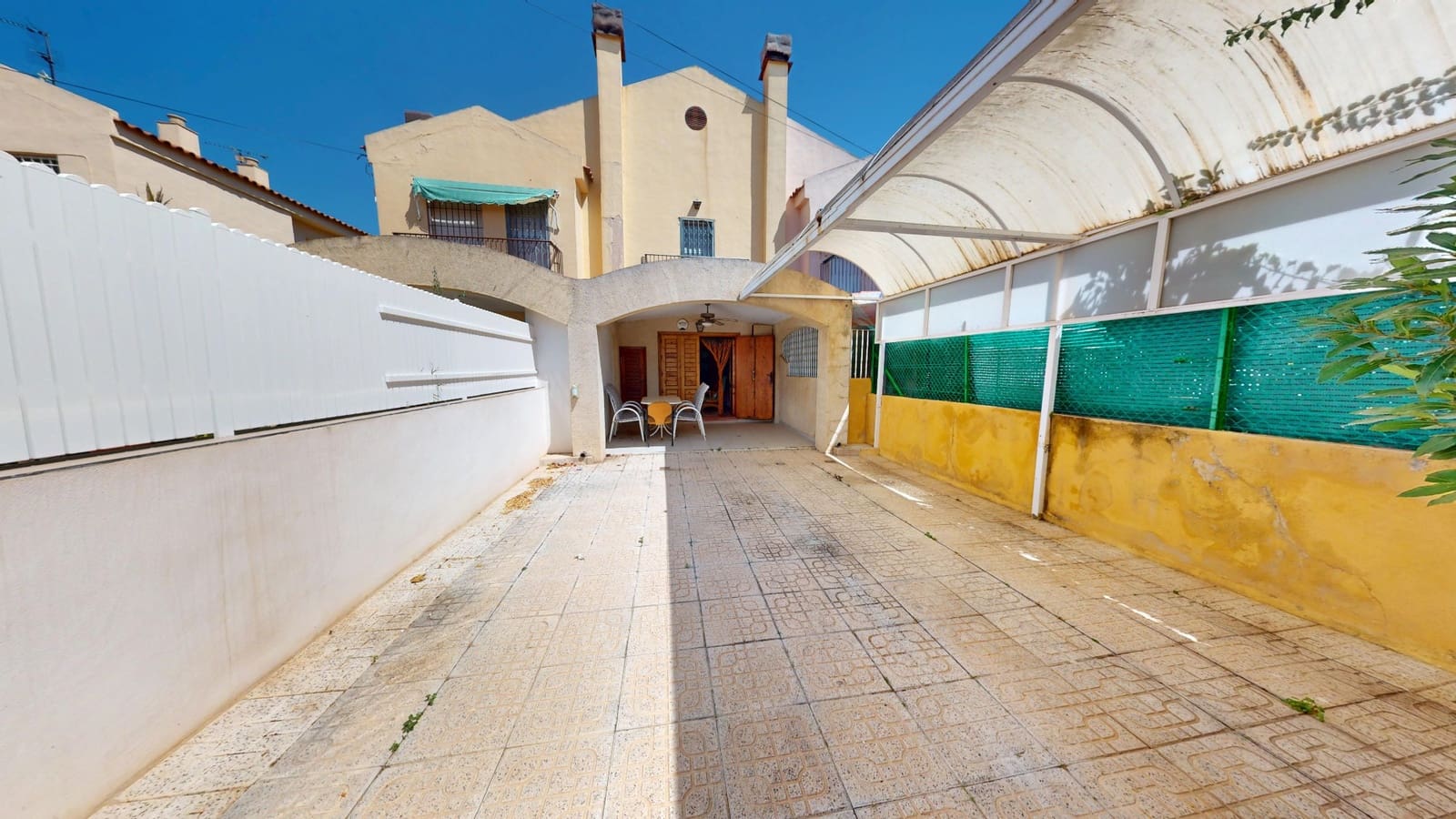 2 bedroom Townhouse for sale in Los Alcazares - € 155,000 (Ref: 10011175)