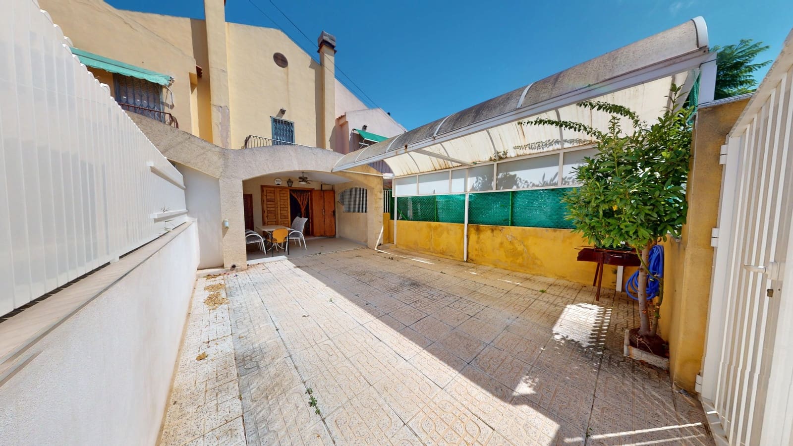 2 bedroom Townhouse for sale in Los Alcazares - € 155,000 (Ref: 10011175)