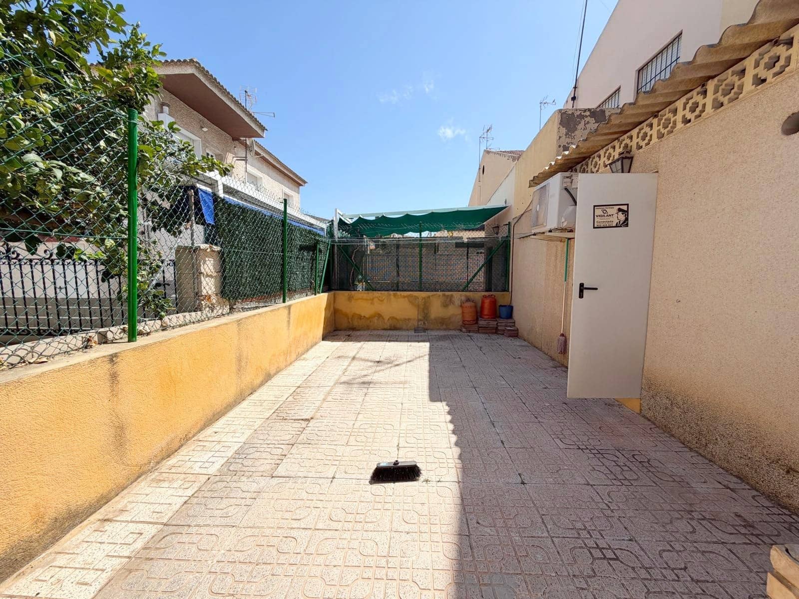 2 bedroom Townhouse for sale in Los Alcazares - € 155,000 (Ref: 10011175)