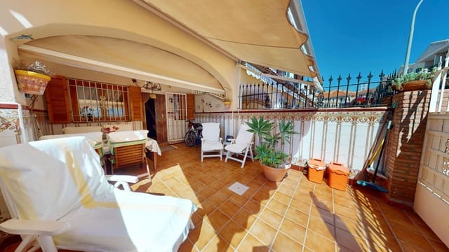 Casa de 3 habitaciones en Los Narejos - Punta Calera, Los Alcázares en venta con garaje - 215.000 € (Ref: 10011178)