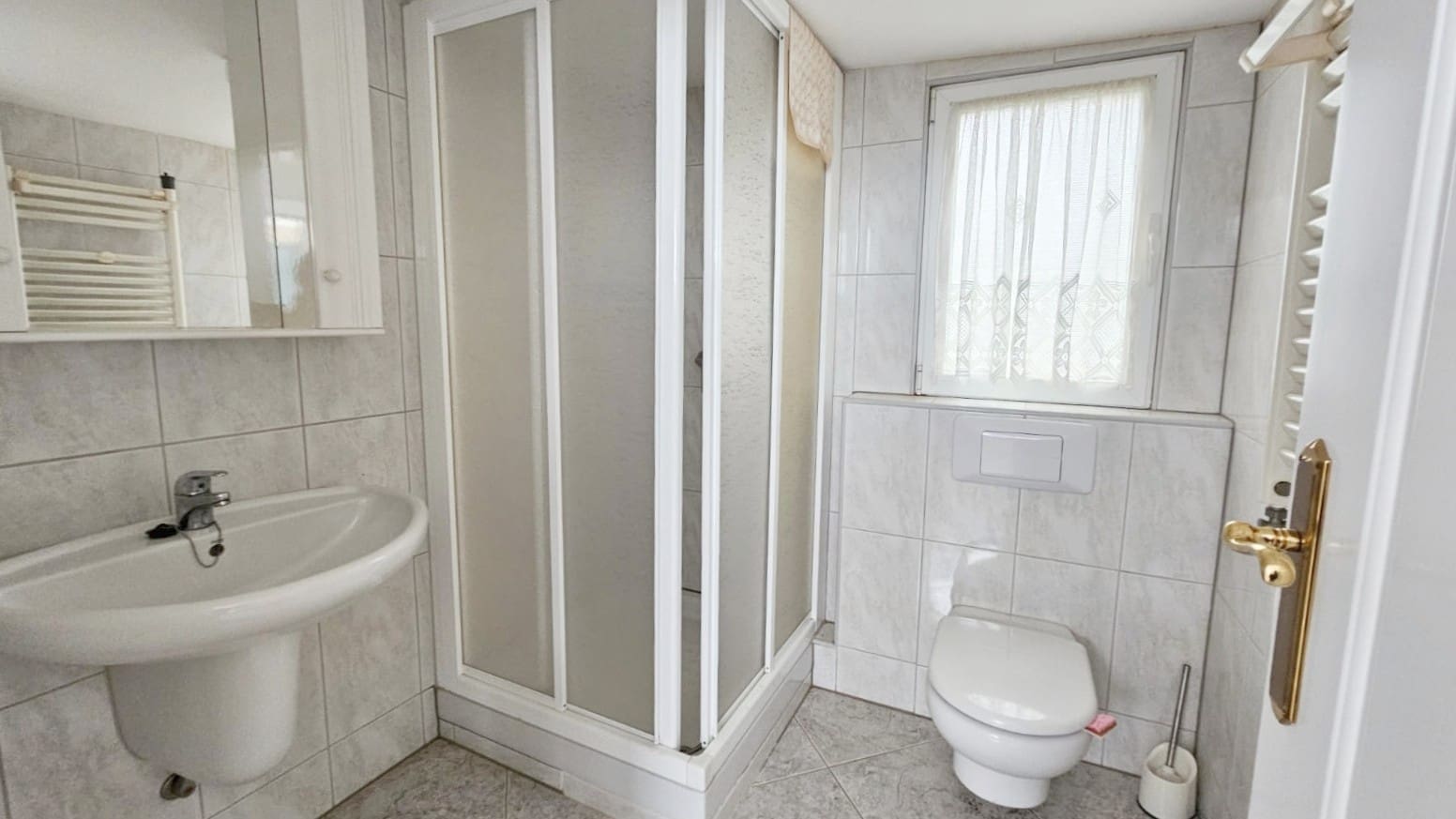 8 bedroom Villa for sale in Los Narejos with garage - € 399,000 (Ref: 10011180)