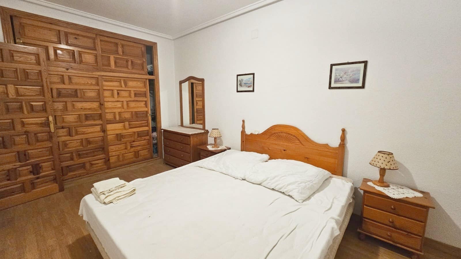 8 bedroom Villa for sale in Los Narejos with garage - € 399,000 (Ref: 10011180)