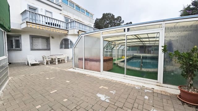 8 soveværelse Villa til salg i Los Narejos, Los Alcázares med garage - € 399.000 (Ref: 10011180)