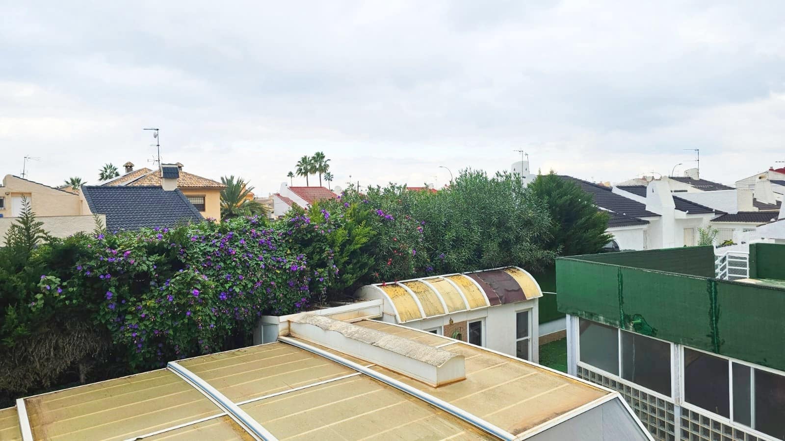 8 bedroom Villa for sale in Los Narejos with garage - € 399,000 (Ref: 10011180)